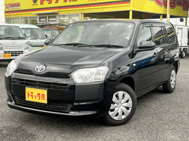トヨタ プロボックスバン 6AE-NHP160V(2WD)の写真1