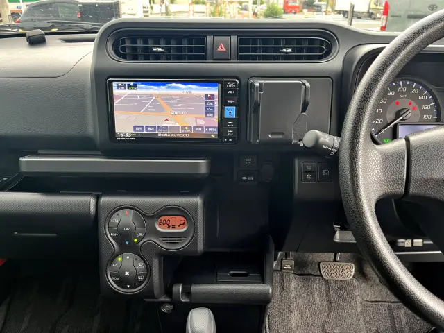 トヨタ プロボックスバン 6AE-NHP160V(2WD)の写真14