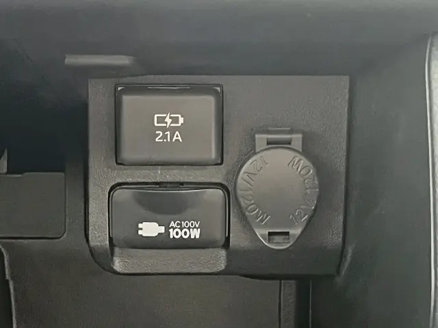 トヨタ プロボックスバン 6AE-NHP160V(2WD)の写真21