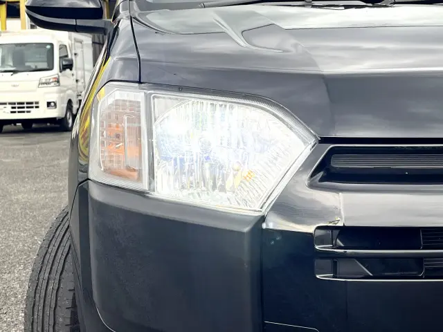 トヨタ プロボックスバン 6AE-NHP160V(2WD)の写真23