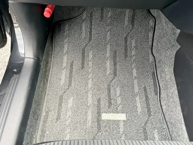 トヨタ プロボックスバン 6AE-NHP160V(2WD)の写真24