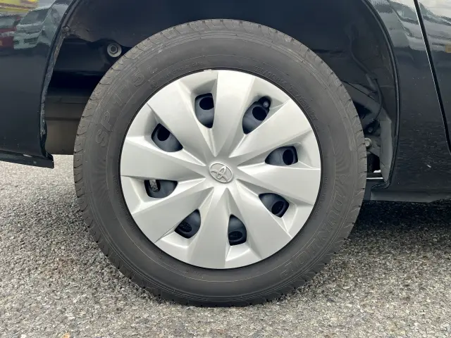 トヨタ プロボックスバン 6AE-NHP160V(2WD)の写真31