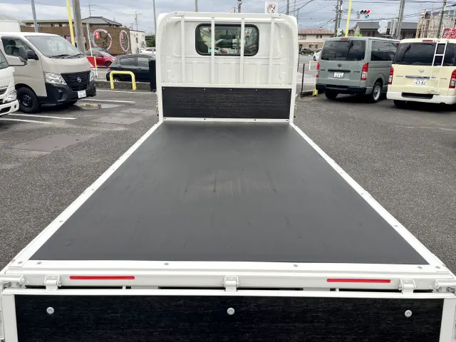 荷台長3.1ｍの10尺デッキ！使い勝手の良い基本のサイズです☆|マツダ タイタン 2TG-LKR88AF(2WD)の写真9