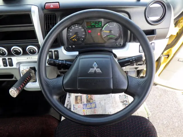 三菱 デリカ 2PG-FEB90(2WD)の写真14