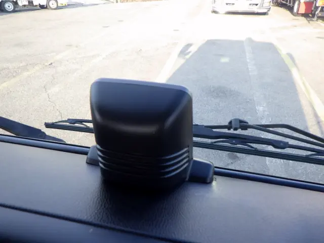 三菱 デリカ 2PG-FEB90(2WD)の写真17