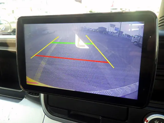 三菱 デリカ 2PG-FEB90(2WD)の写真18