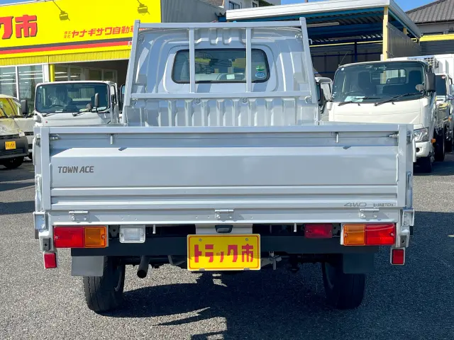 トヨタ タウンエーストラック 5BF-S413U(4WD)の写真5