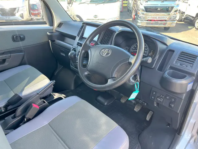 トヨタ タウンエーストラック 5BF-S413U(4WD)の写真13