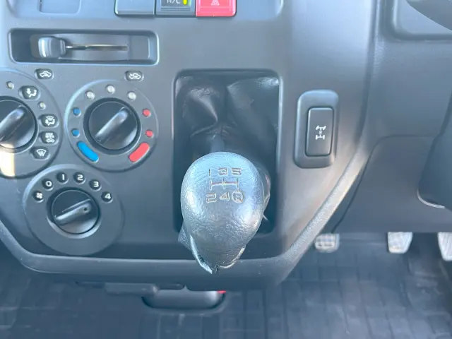 トヨタ タウンエーストラック 5BF-S413U(4WD)の写真17