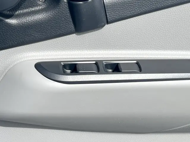 三菱 キャンター TPG-FBA20(2WD)の写真31