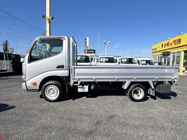 トヨタ ダイナ 2DG-GDY231(2WD)の写真3