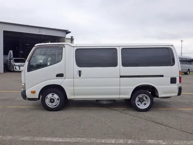 トヨタ トヨエース TKG-XZC605V(2WD)の写真4