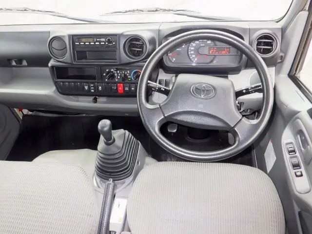 トヨタ トヨエース TKG-XZC605V(2WD)の写真12