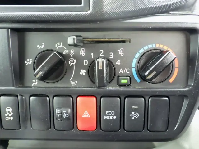 トヨタ トヨエース TKG-XZC605V(2WD)の写真14