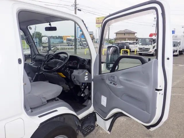 トヨタ トヨエース TKG-XZC605V(2WD)の写真42