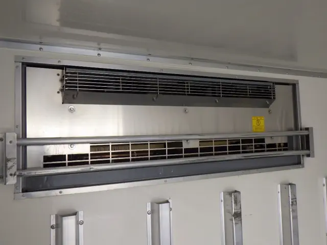 三菱 キャンター 2RG-FEB80(2WD)の写真12