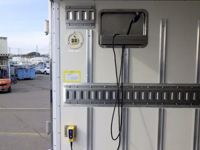 三菱 キャンター 2RG-FEB80(2WD)の写真14