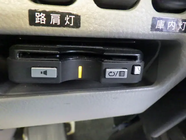 三菱 キャンター 2RG-FEB80(2WD)の写真20