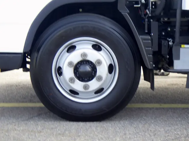 三菱 キャンター 2RG-FEB80(2WD)の写真31