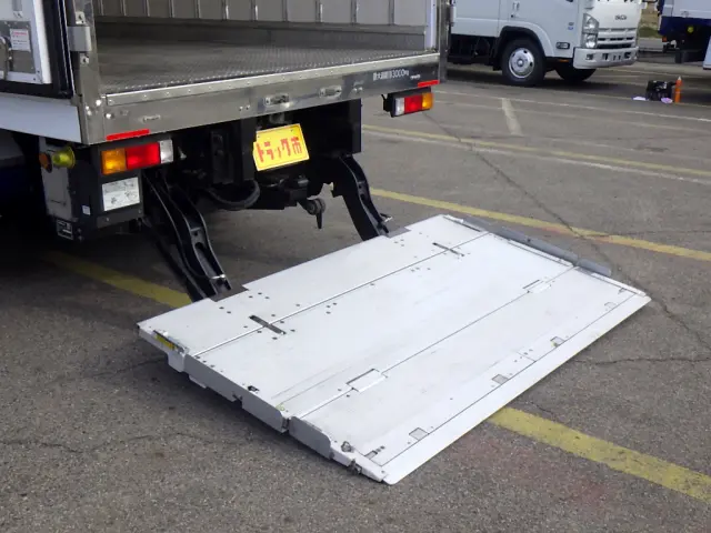 三菱 キャンター 2RG-FEB80(2WD)の写真42