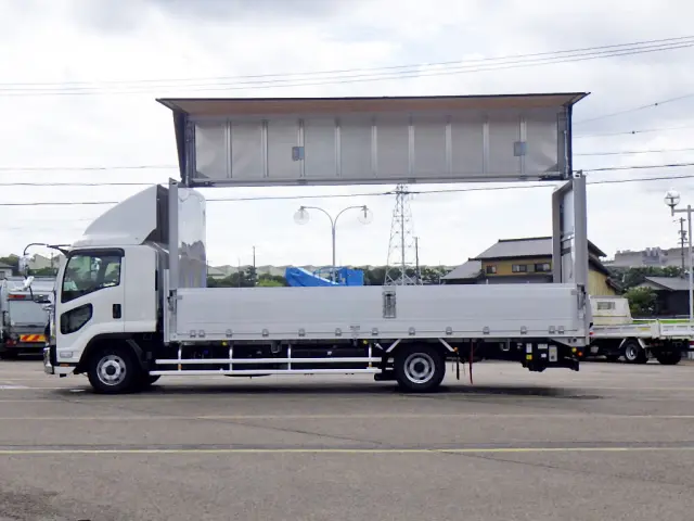 いすゞ フォワード 2RG-FRR90T4(2WD)の写真4