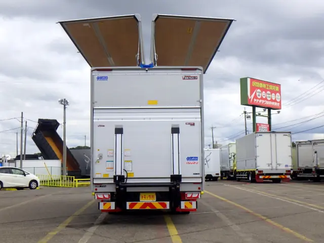 いすゞ フォワード 2RG-FRR90T4(2WD)の写真6