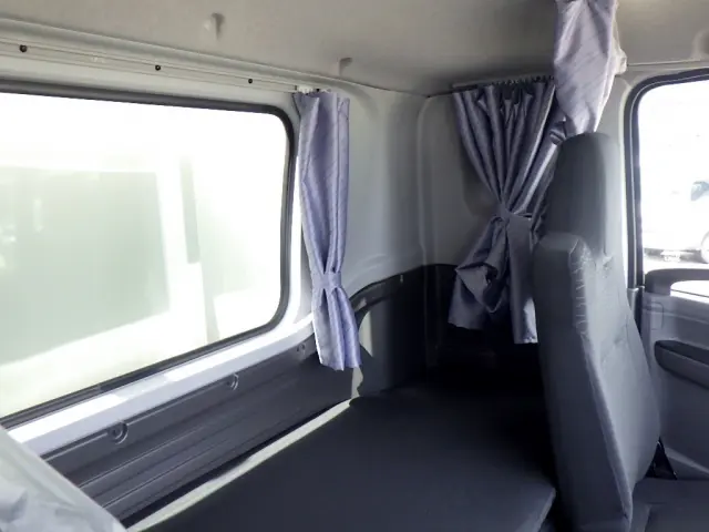 いすゞ フォワード 2RG-FRR90T4(2WD)の写真26