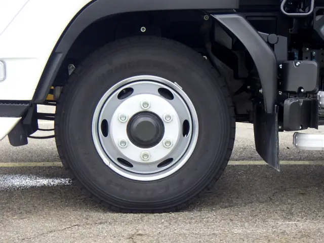 いすゞ フォワード 2RG-FRR90T4(2WD)の写真31