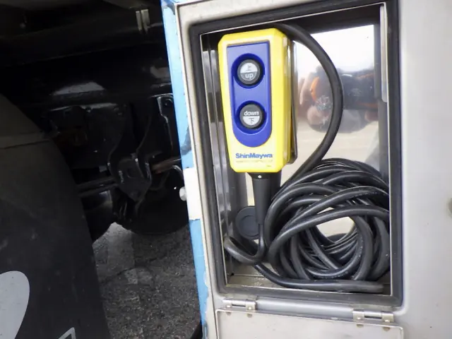 日野 レンジャー 2KG-FD2ABA(2WD)の写真22