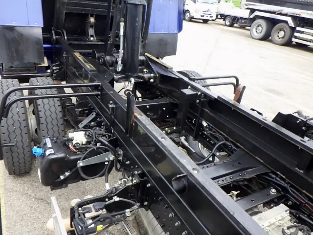 三菱 キャンター 2PG-FEBM0(2WD)の写真10