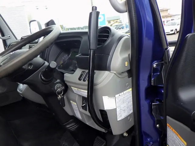 三菱 キャンター 2PG-FEBM0(2WD)の写真30