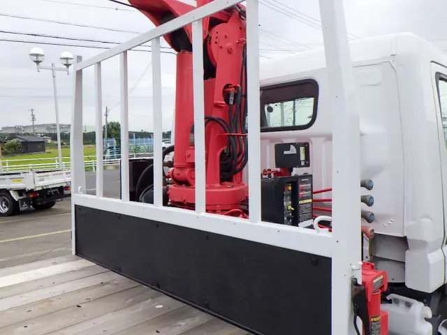 三菱 キャンター PDG-FE83DN(2WD)の写真9