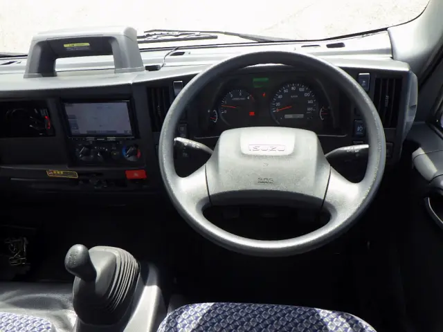 いすゞ エルフ 2RG-NNR88AR(2WD)の写真14