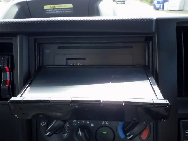 いすゞ エルフ 2RG-NNR88AR(2WD)の写真20