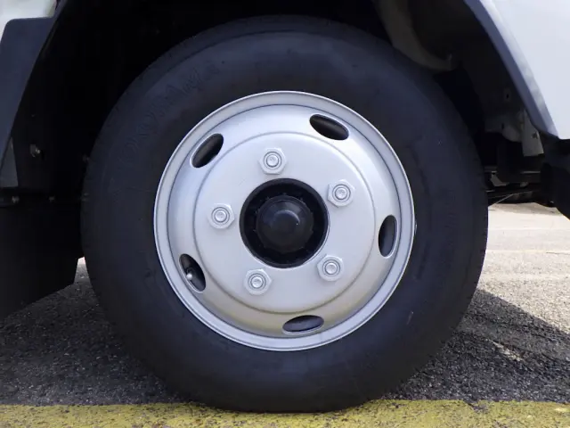 いすゞ エルフ 2RG-NNR88AR(2WD)の写真34