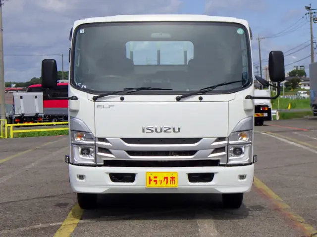 いすゞ エルフ 2RG-NNR88AR(2WD)の写真41