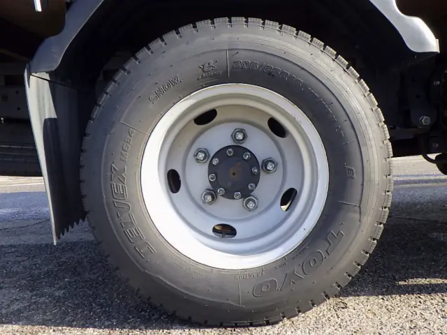 いすゞ エルフ 2RG-NMR88AR(2WD)の写真28