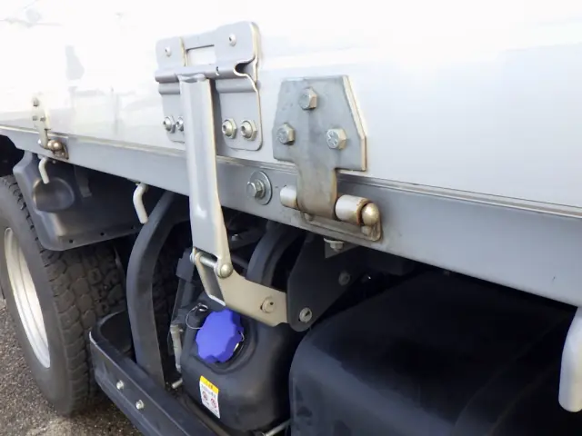 いすゞ エルフ 2RG-NMR88AR(2WD)の写真41