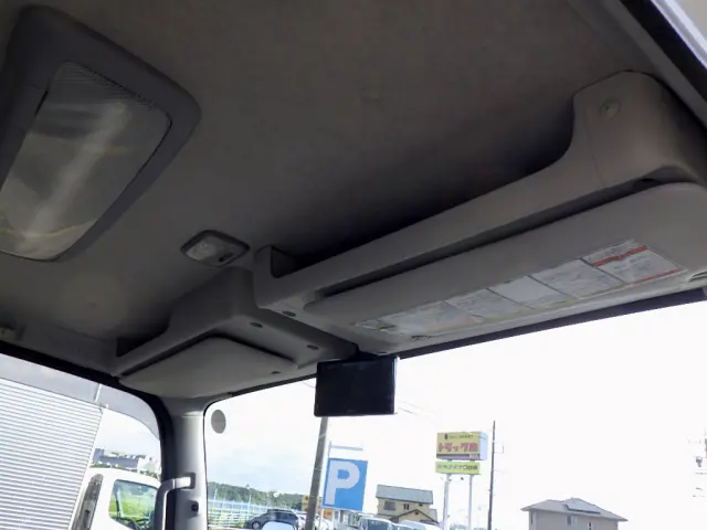 いすゞ エルフ 2RG-NMR88AR(2WD)の写真48