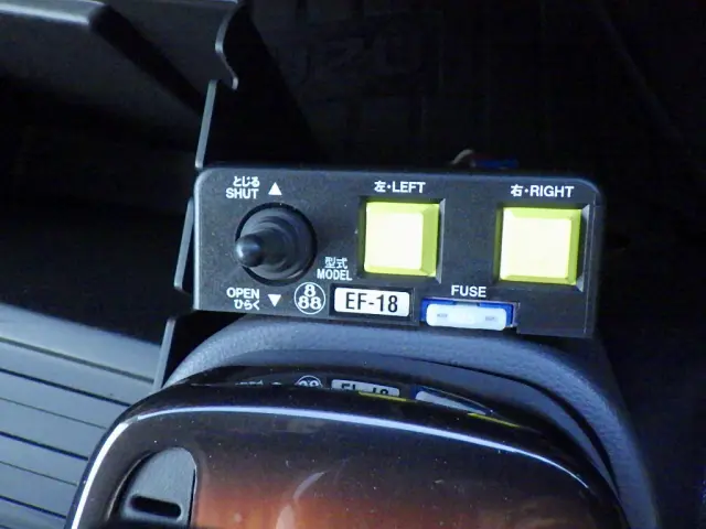 いすゞ エルフ 2RG-NJR88AM(2WD)の写真12