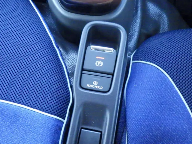 いすゞ エルフ 2RG-NJR88AM(2WD)の写真14