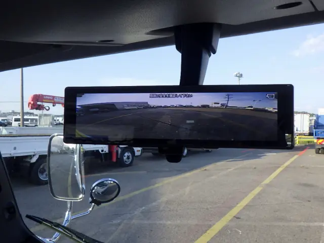 いすゞ エルフ 2RG-NJR88AM(2WD)の写真15