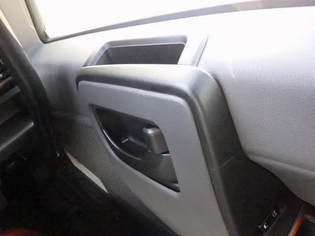 いすゞ エルフ 2RG-NJR88AM(2WD)の写真20