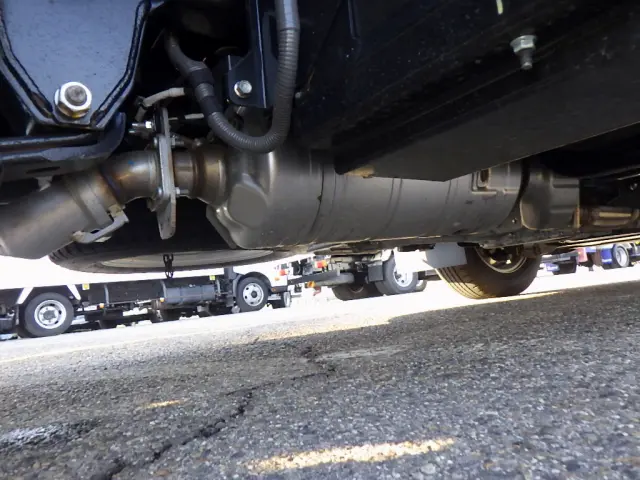 いすゞ エルフ 2RG-NJR88AM(2WD)の写真23