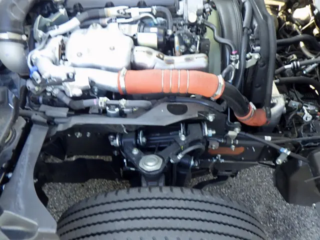 いすゞ エルフ 2RG-NJR88AM(2WD)の写真30