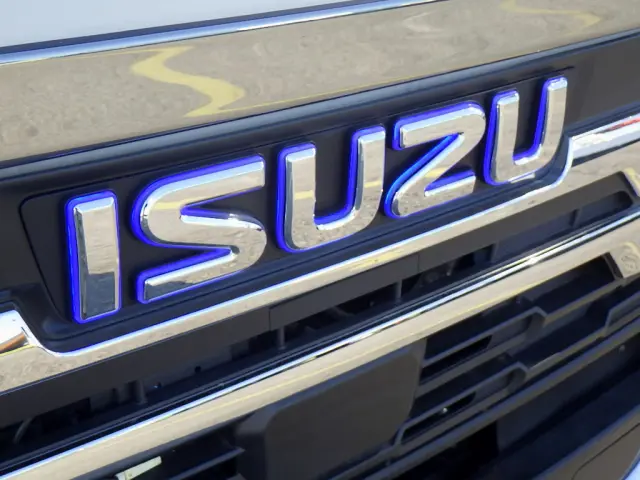 いすゞ エルフ 2RG-NJR88AM(2WD)の写真33