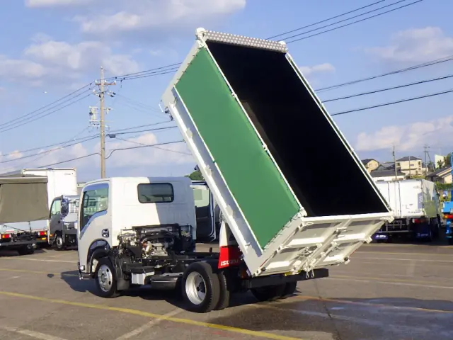 いすゞ エルフ 2RG-NJR88AM(2WD)の写真36