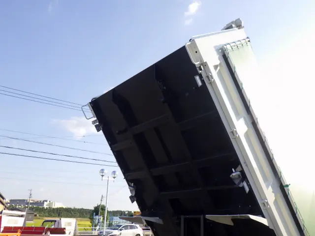 いすゞ エルフ 2RG-NJR88AM(2WD)の写真38