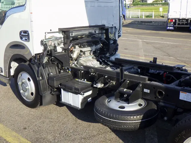 いすゞ エルフ 2RG-NJR88AM(2WD)の写真41