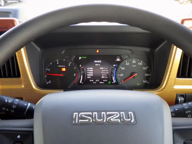 いすゞ エルフ 2RG-NJR88AM(2WD)の写真50